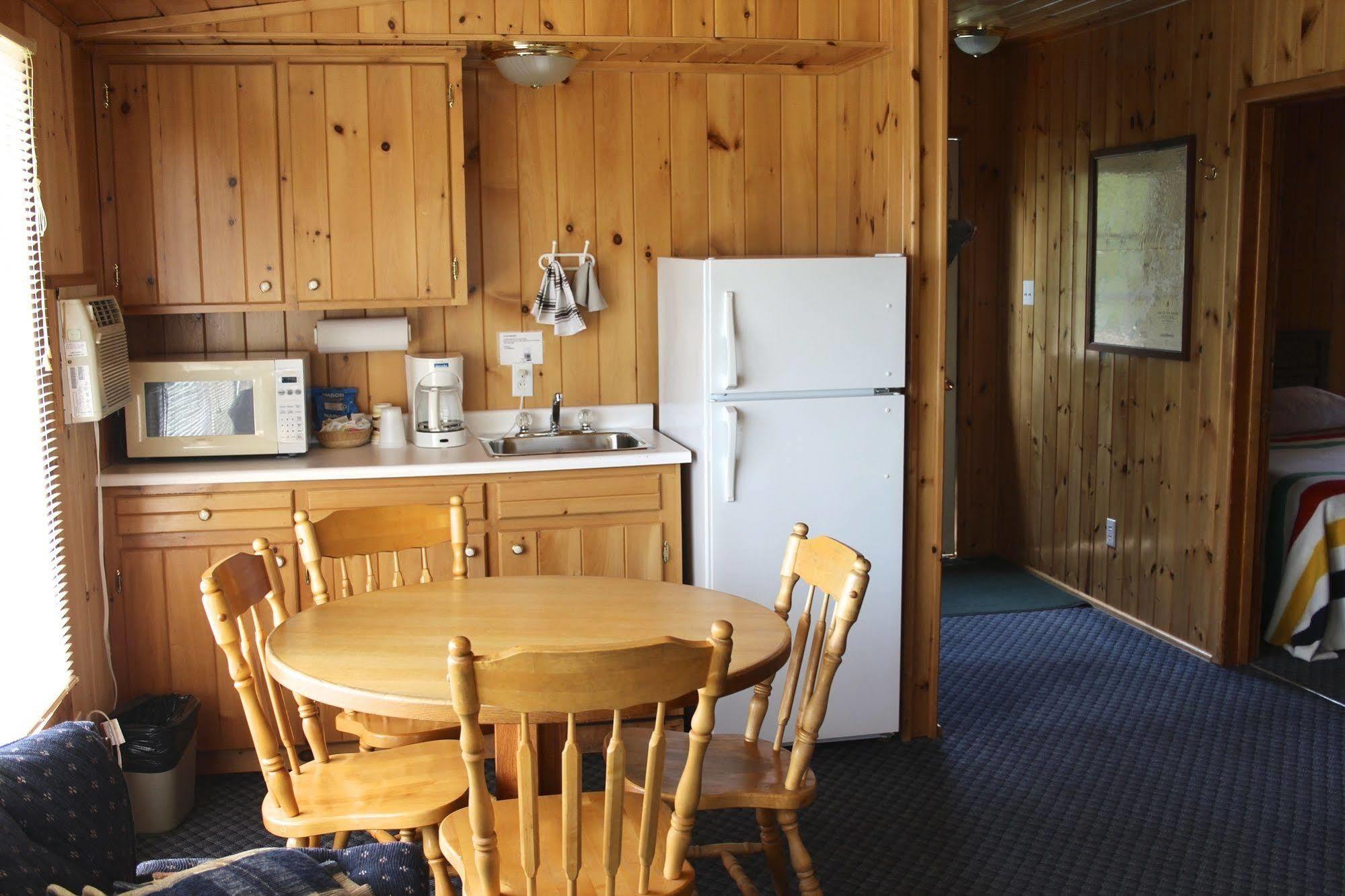 Totem Resorts Sioux Narrows エクステリア 写真